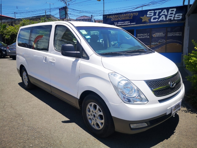  Haz Click aquí y obtendras toda la informacion detallada del Auto Usado   Hyundai H1  gasolina Blanco 2015 microbus en Costa Rica sistema de AutoguiaCR.com por sirioscr.com Google.com en la agencia StarCarsCR.com 